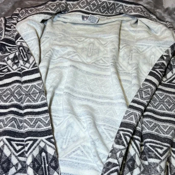 Vintage Bridge Gate Womens Size 3X Geometric Print Cardigan Sweater Aztec Cozy - Picture 7 of 13